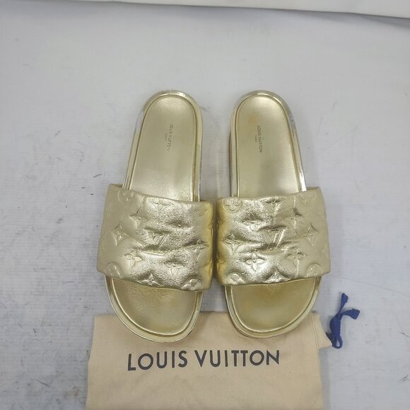 LOUIS VUITTON Gold Leather LV Monogram Flatform Sandal - Picture 2 of 13